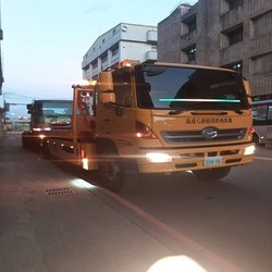 大型車拖吊