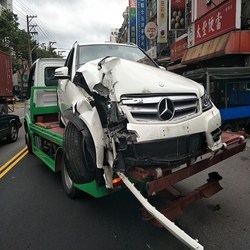 事故拖吊
